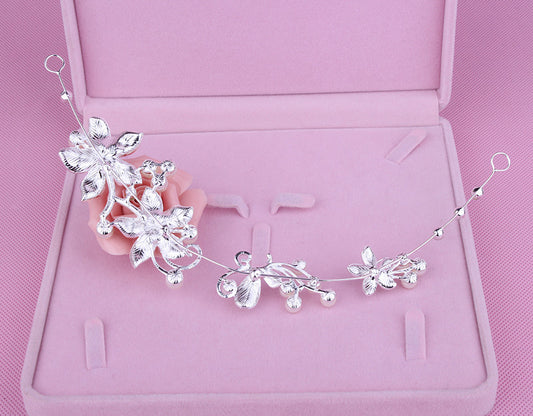 White necklace earrings set